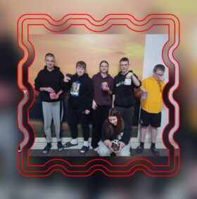 Lampiony z serca (i ze słoików!) – internat świętuje Dzień Babci i Dziadka